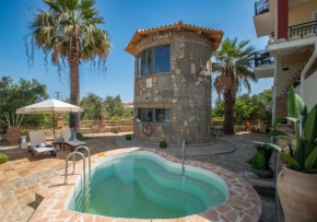 Ilision Aqua Tower - with Private Heart Pool